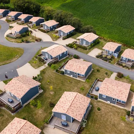Domaine Melusine - A 2km Du Puy Dufou France ! 4* Les Épesses