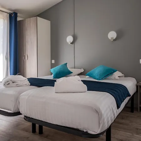 Domaine Melusine - A 2km Du Puy Dufou France ! 4*