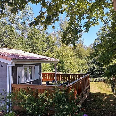 Domaine Melusine - A 2km Du Puy Dufou France ! Vakantiepark 4*