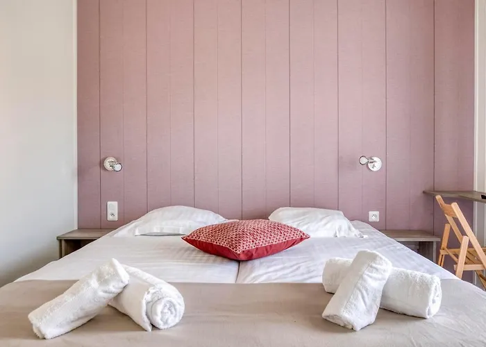 Domaine Melusine - A 2km Du Puy Dufou France ! 4* Les Épesses