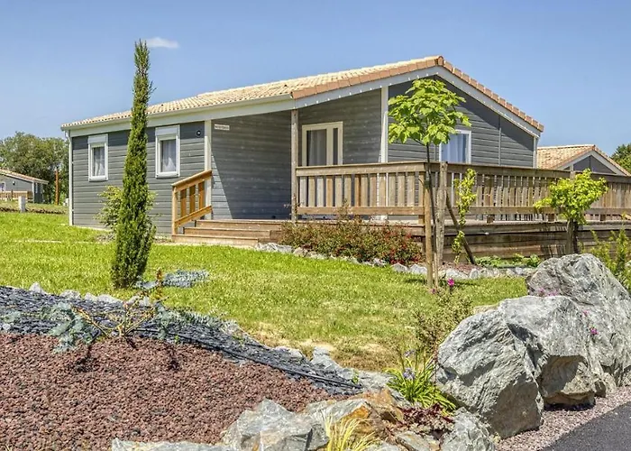 Domaine Melusine - A 2km Du Puy Dufou France ! 4* Les Épesses