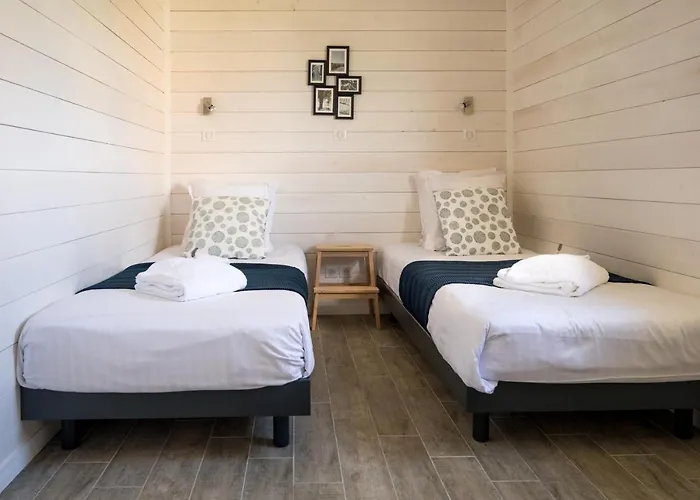 Domaine Melusine - A 2km Du Puy Dufou France !