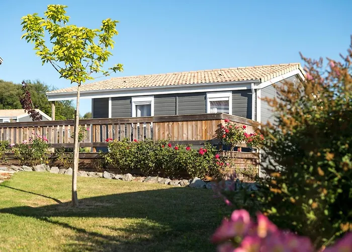 Domaine Melusine - A 2km Du Puy Dufou France ! 4*