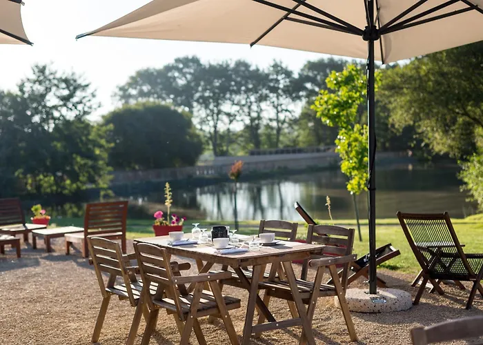 Domaine Melusine - A 2km Du Puy Dufou France ! 4* Les Épesses