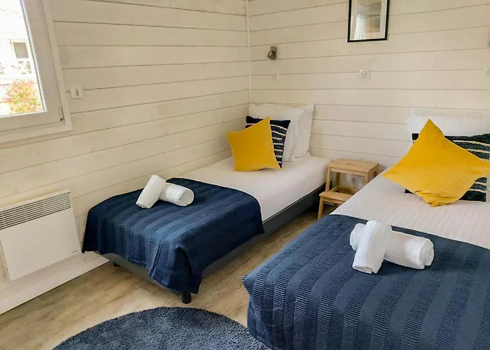 Domaine Melusine - A 2km Du Puy Dufou France ! Üdülőpark