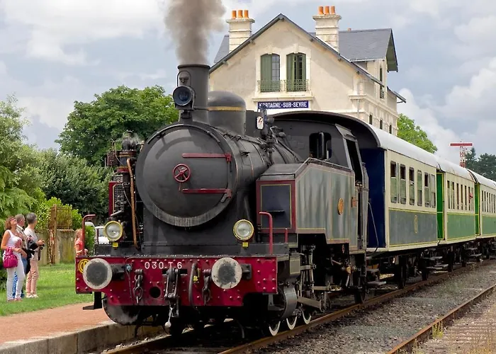 Domaine Melusine - A 2km Du Puy Dufou France ! Üdülőpark 4*