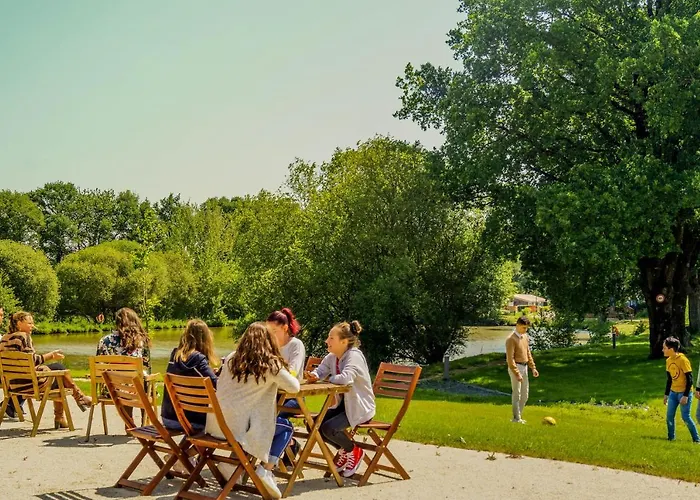 Üdülőpark Domaine Melusine - A 2km Du Puy Dufou France !